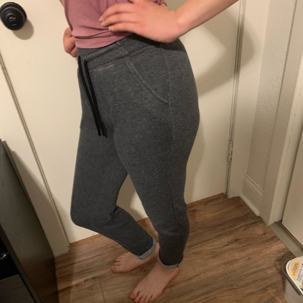 Champion ES exercise SweatPants with drawstrings and precuffed